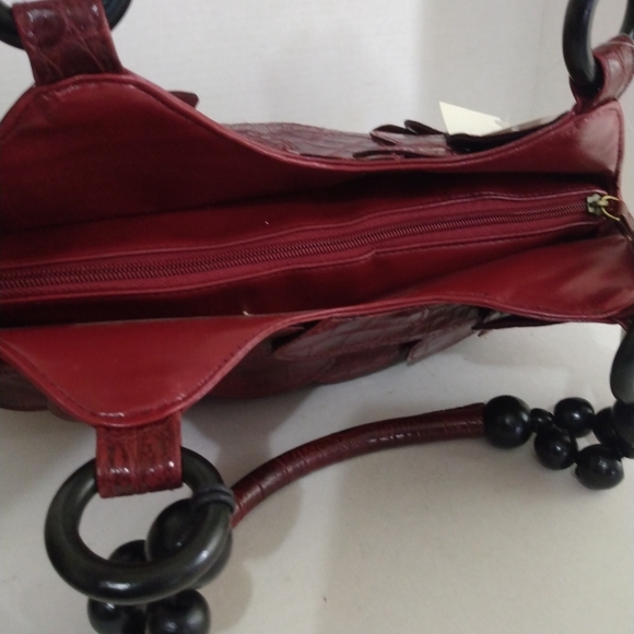 Bueno Collection Beaded Shoulder Purse - Picture 4 of 13